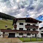Apartman Glockenstuhl, Haus Tux