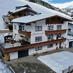 Glockenstuhl, Haus Apartman
