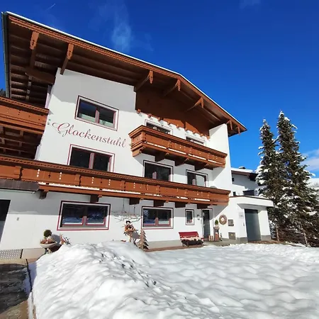 Glockenstuhl, Haus *