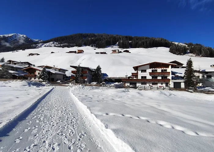 Glockenstuhl, Haus *