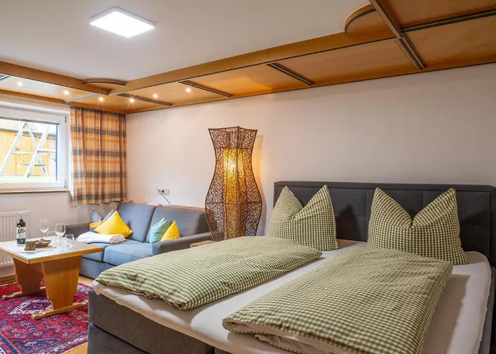 Glockenstuhl, Haus *